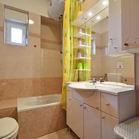 Apartman Tihomir-2 By Interhome Veprinac